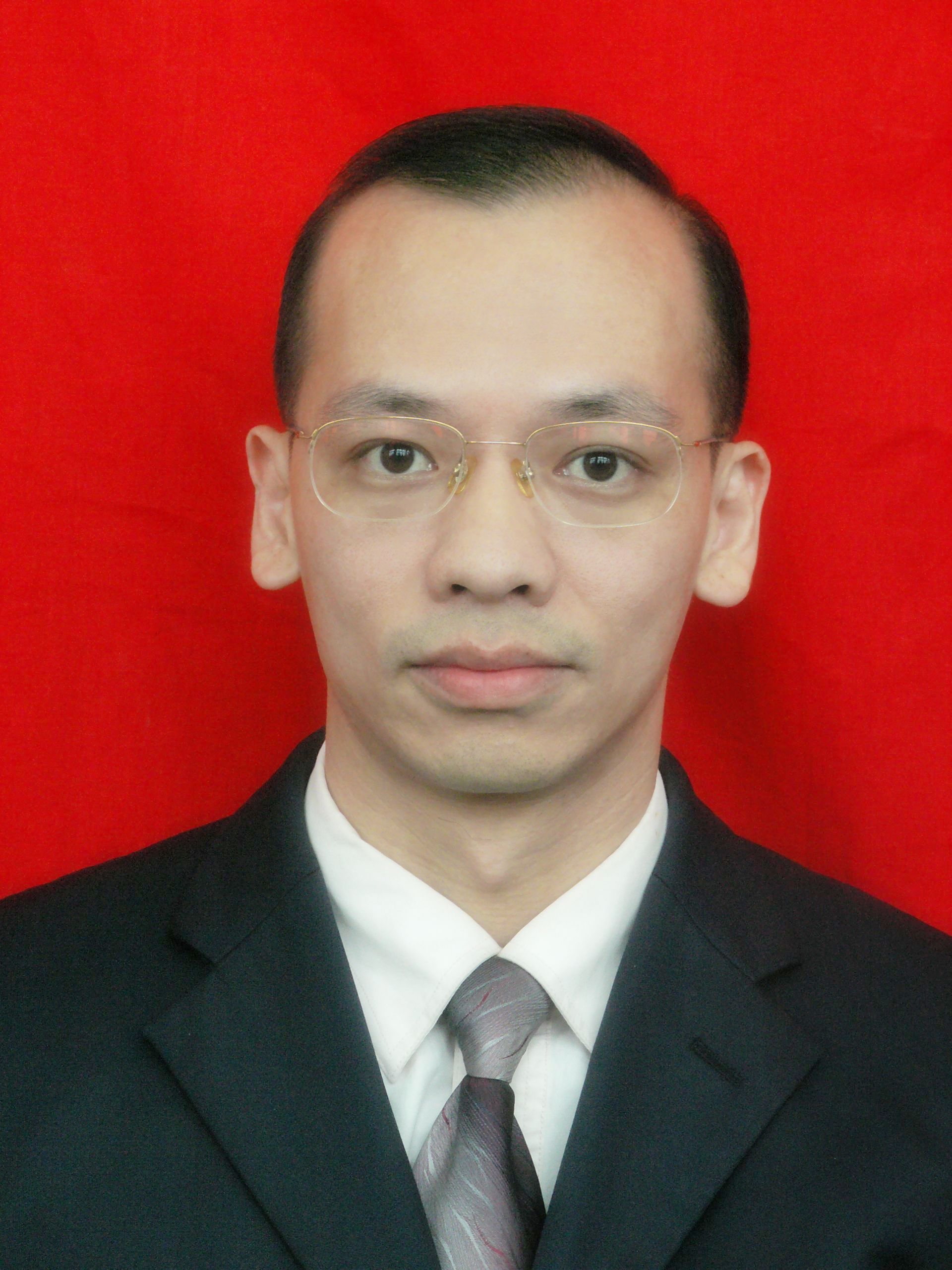 <b>刘敏</b>