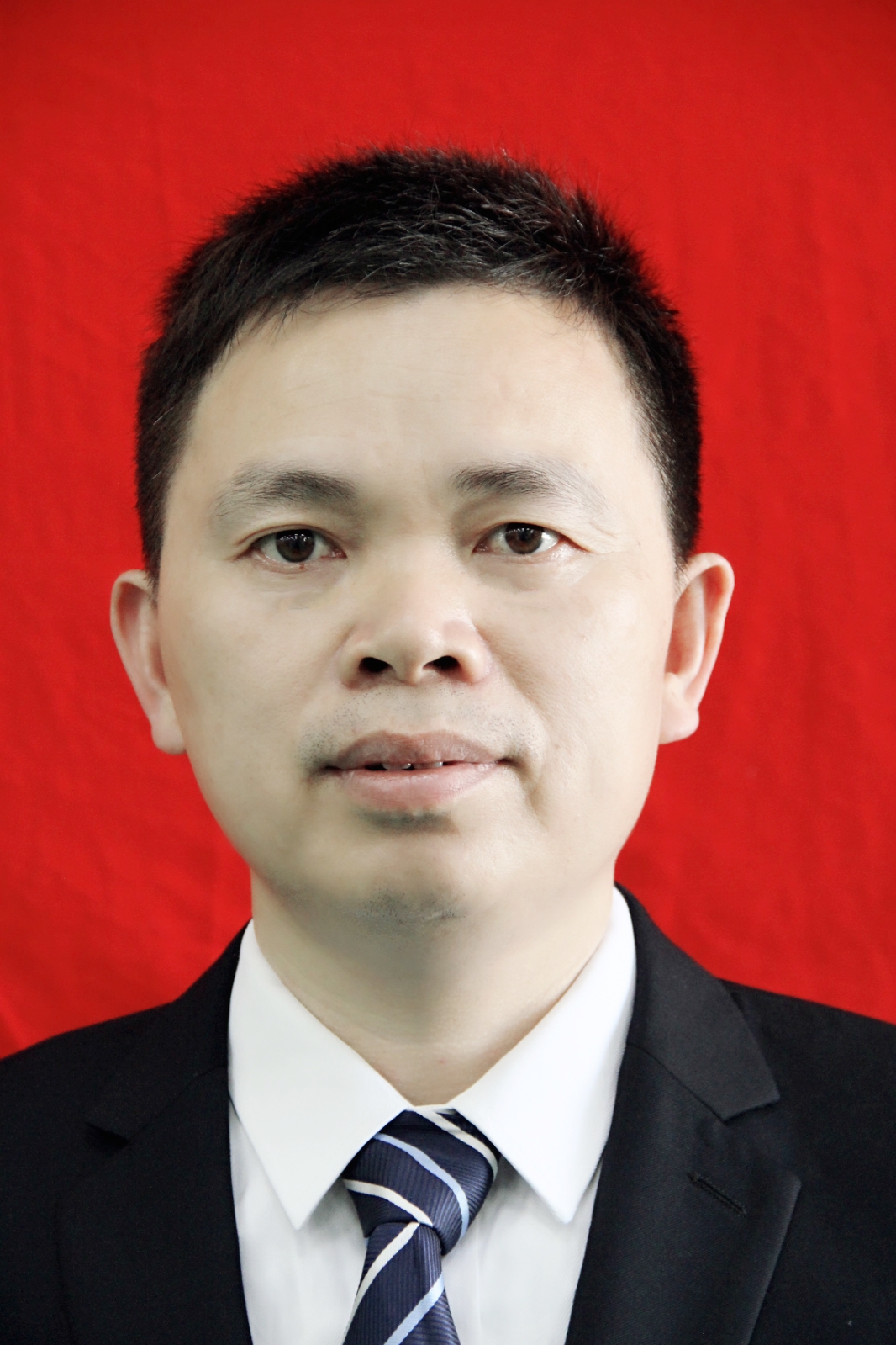 <b>卢金潮</b>